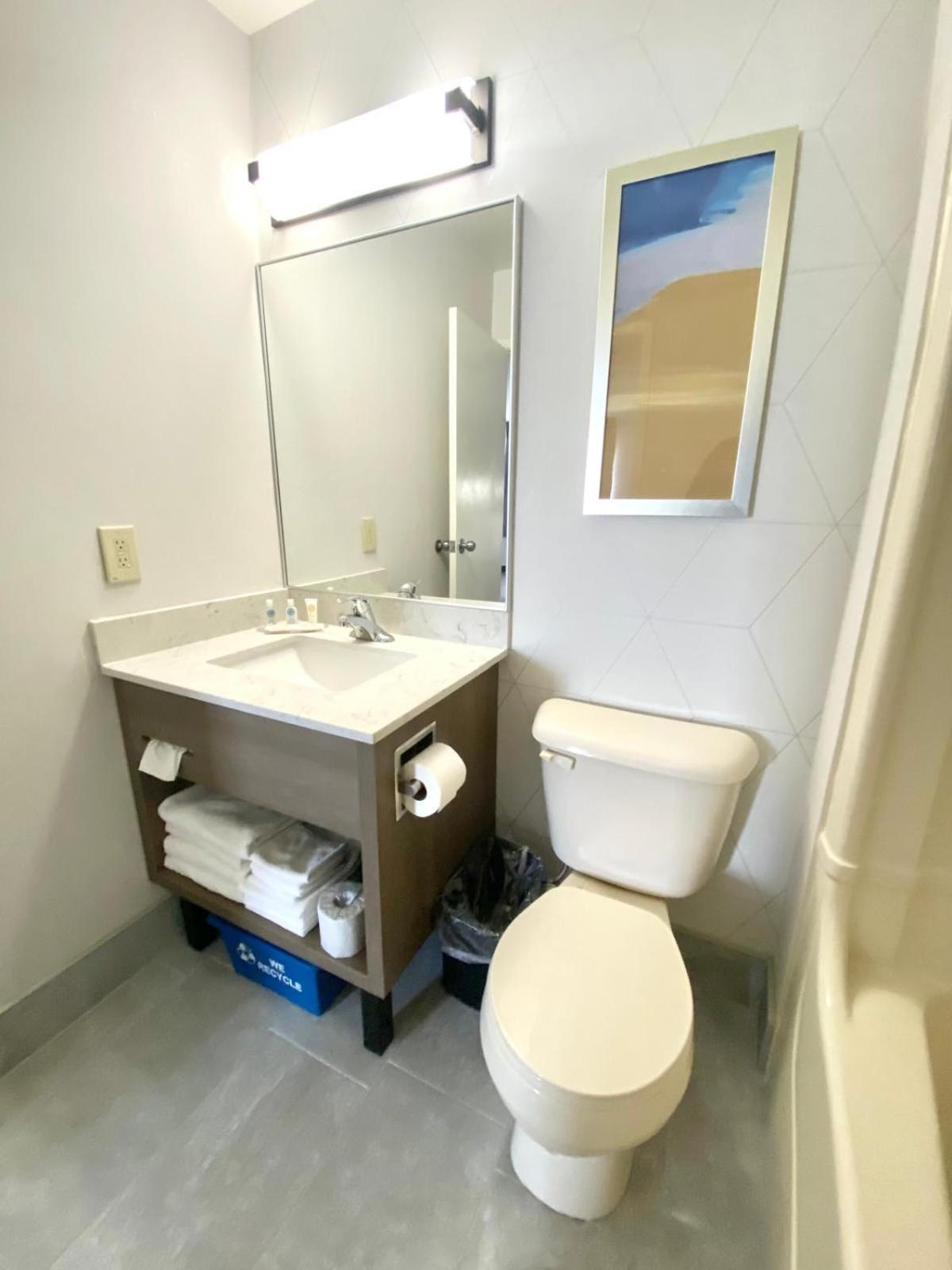 Comfort Inn Sainte-Catherine Eksteriør billede