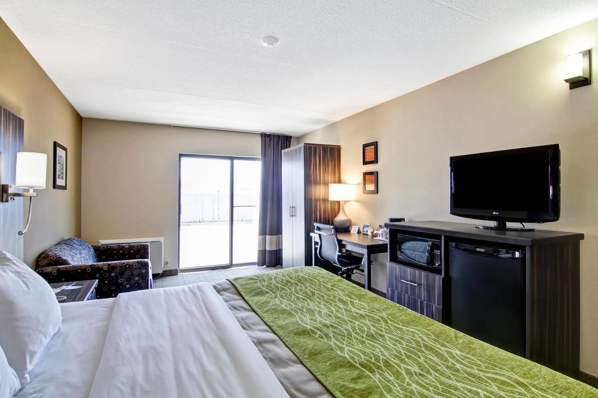 Comfort Inn Sainte-Catherine Eksteriør billede